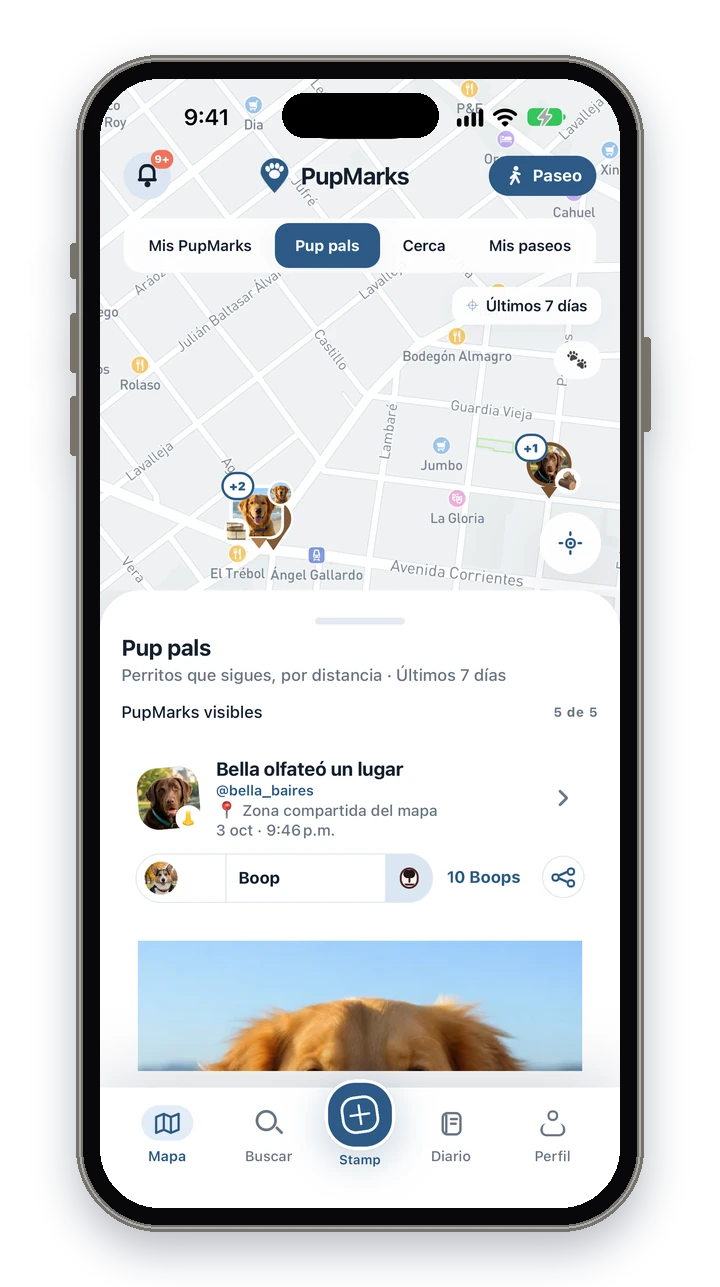 El mapa y la lista de Pup pals de PupMarks con un PupMark cercano de Bella y un botón de Boop con la cara de un perro.