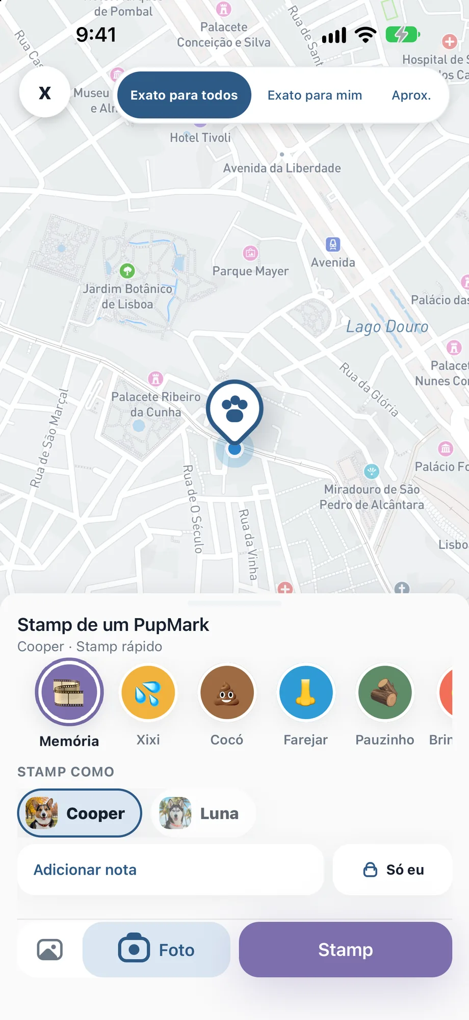 Ecrã de marcação de memória do PupMarks com marcador no mapa, opções de precisão da localização, categoria Memória e controlo de fotografia.